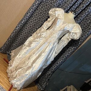 Elegant vintage Ivory wedding Gown by Sweetheart Gown